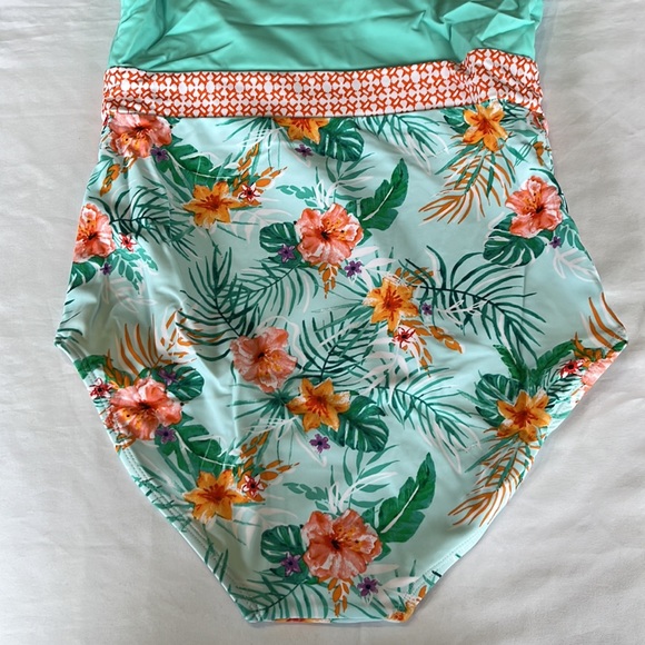 Cabana Life Cayman Embroidered Keyhole One Piece Bathing Suit NWT - Picture 8 of 15